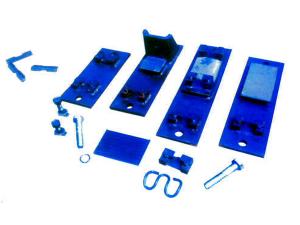 各種高錳鋼AT尖軌用高臺(tái)板滑床板、護(hù)軌墊板、彈條、扣件、螺栓等配件